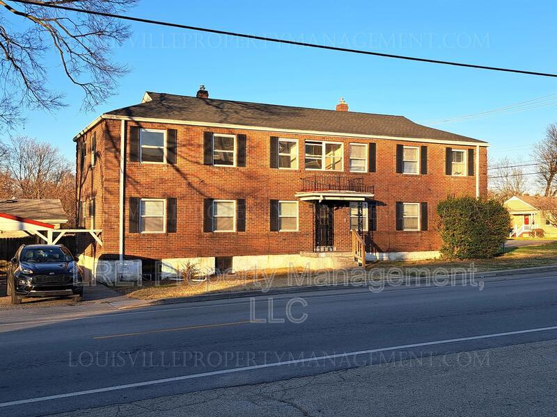 4148 Hillview Ave in Shively, KY - Building Photo