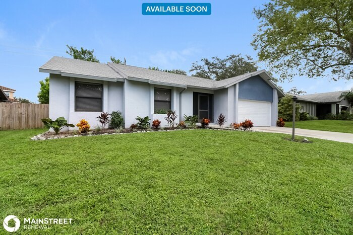 5749 Colonial Oaks Blvd in Sarasota, FL - Building Photo