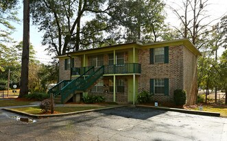 The Park on Lipona in Tallahassee, FL - Building Photo