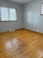 543 Mildred Ave in Waterloo, IA - Building Photo - Building Photo