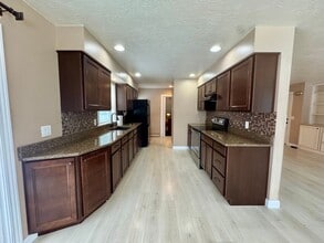 108 W 15th Ave in Coal Valley, IL - Building Photo - Building Photo