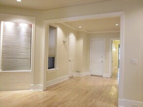 127 West 56th Street, Unit Apt 4 in New York, NY - Building Photo - Building Photo