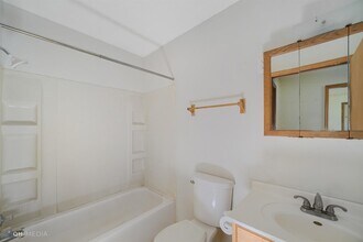 1361 Sunset Ave, Unit B in Porter, IN - Building Photo - Building Photo