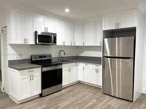 1818 Sherman St in Hollywood, FL - Foto de edificio - Building Photo