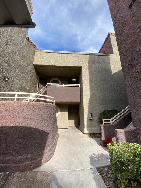 5008 S Rainbow Blvd in Las Vegas, NV - Building Photo