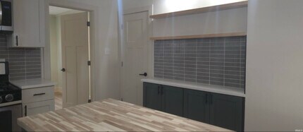 1117 N Iowa St in South Bend, IN - Foto de edificio - Building Photo