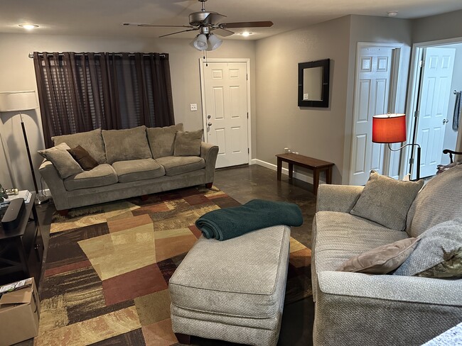 11 7th St in Greenbrier, AR - Building Photo - Building Photo