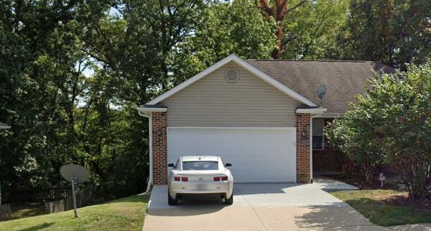 property at 7372 Arratt Ct