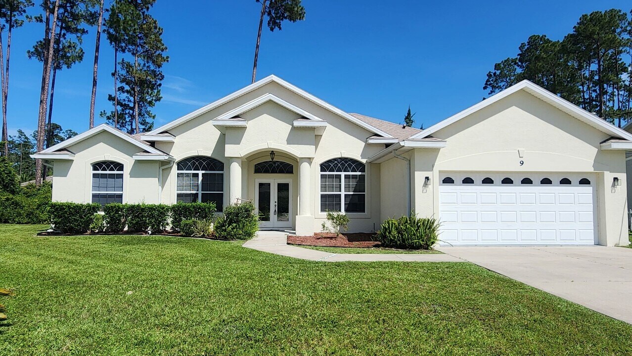 9 Elliot Pl in Palm Coast, FL - Building Photo