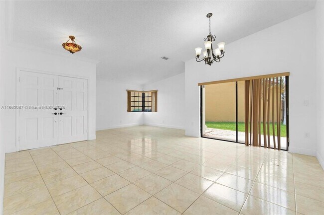 6234 SW 151st Ct in Miami, FL - Building Photo - Building Photo