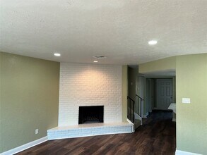 14663 Perthshire Rd in Houston, TX - Building Photo - Building Photo