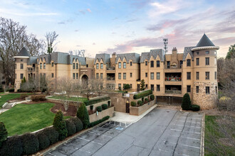 Parkwood Knoll in Charlotte, NC - Foto de edificio - Primary Photo