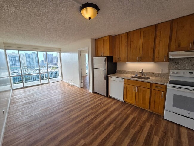 property at 1655 Makaloa St