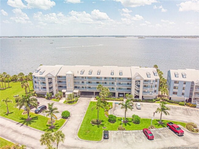 property at 20 NE Plantation Rd