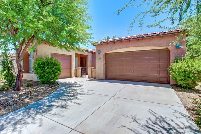 8341 W Staghorn Rd in Peoria, AZ - Building Photo