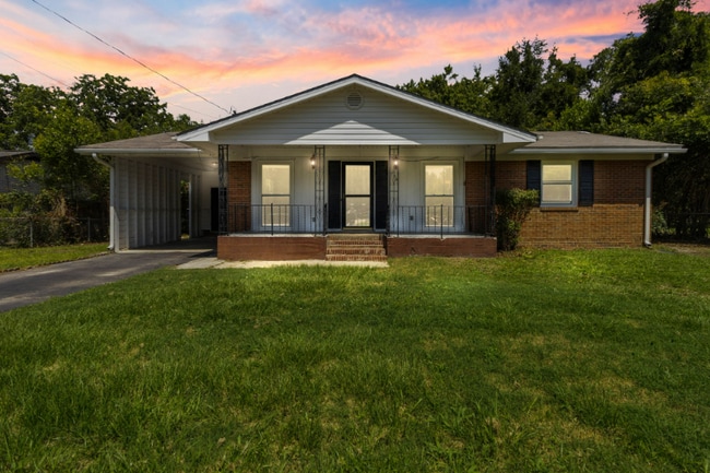 property at 738 Moriston Rd