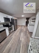 2207 McBain Dr in Fayetteville, NC - Building Photo - Building Photo