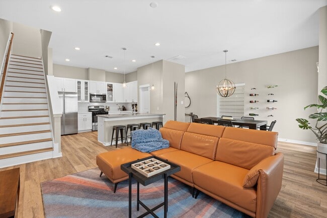 property at 413 Stonework Garden Ln