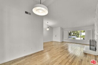3107 Hodler Dr in Topanga, CA - Building Photo - Building Photo