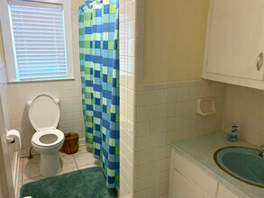 623 Old Salem Rd in Seneca, SC - Foto de edificio - Building Photo