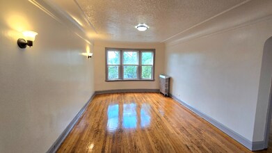 834 N Massasoit Ave in Chicago, IL - Building Photo - Building Photo