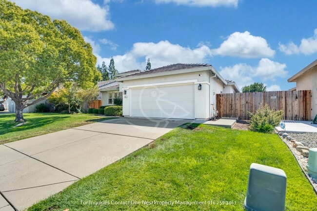 563 Aspen Meadows Way in Lincoln, CA - Building Photo - Building Photo