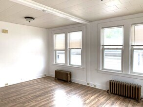 304 Elizabeth Ave, Unit 4 in Pittsburgh, PA - Building Photo - Building Photo
