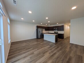 6496 W 36th Pl in Kennewick, WA - Building Photo - Building Photo