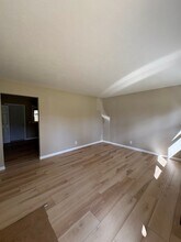 8523-8525 Manchester Ave NW in Canal Fulton, OH - Building Photo - Building Photo