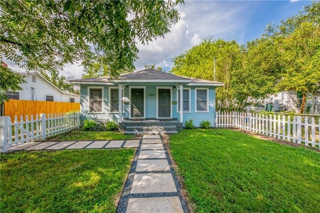 property at 906 Capitol Ct