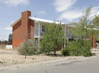 Country Club Apartments in Santa Fe, NM - Building Photo - Building Photo