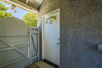 1702 N Lima St in Burbank, CA - Building Photo - Building Photo