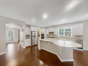 813 Firefly Ct in Griffin, GA - Building Photo - Building Photo