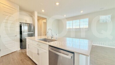 708 N Bay Dr in Gilbert, AZ - Building Photo - Building Photo