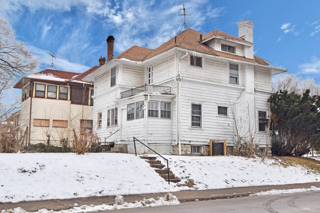 302 Lexington Ave in Dayton, OH - Building Photo - Building Photo