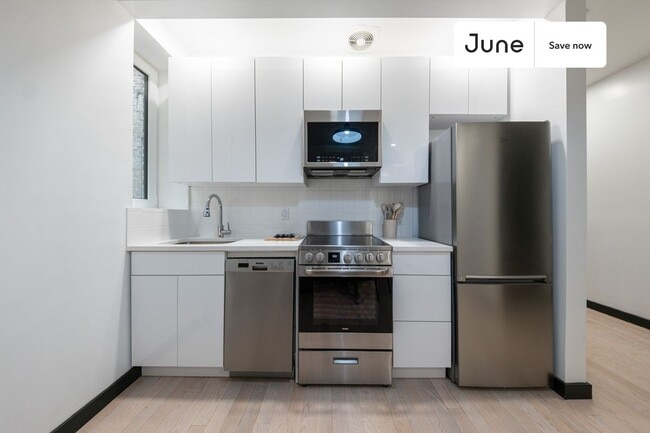 624 E 17th St in Brooklyn, NY - Building Photo - Building Photo