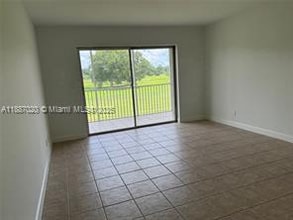 5100 SW 90th Ave in Cooper City, FL - Foto de edificio - Building Photo