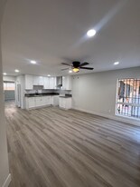 1443 W 105th St, Unit 1 in Los Angeles, CA - Building Photo