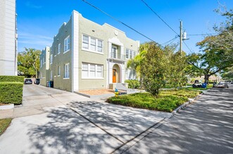 Shirr Manor in Tampa, FL - Foto de edificio - Building Photo