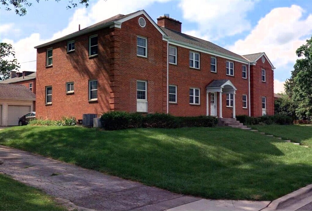 2009 Elmwood Ave, Unit D in Columbus, OH - Building Photo