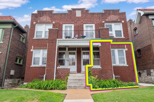 property at 5022 Lindenwood Ave