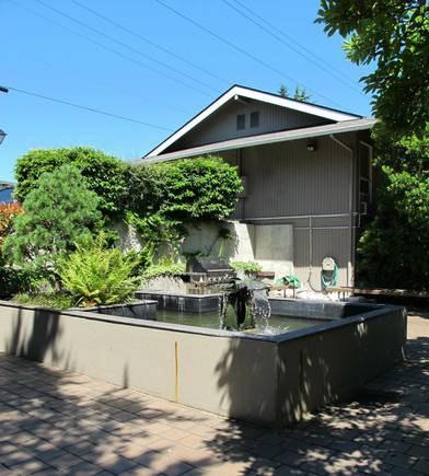 860 100th Ave NE, Unit 32 in Bellevue, WA - Foto de edificio - Building Photo