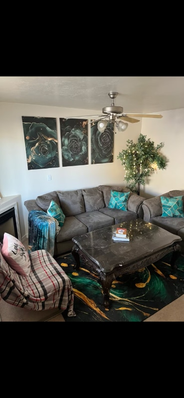 1602 N Stevens Dr in Idaho Falls, ID - Foto de edificio - Building Photo