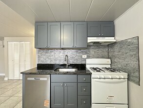 9632 Ivanhoe Ave in Schiller Park, IL - Building Photo - Building Photo