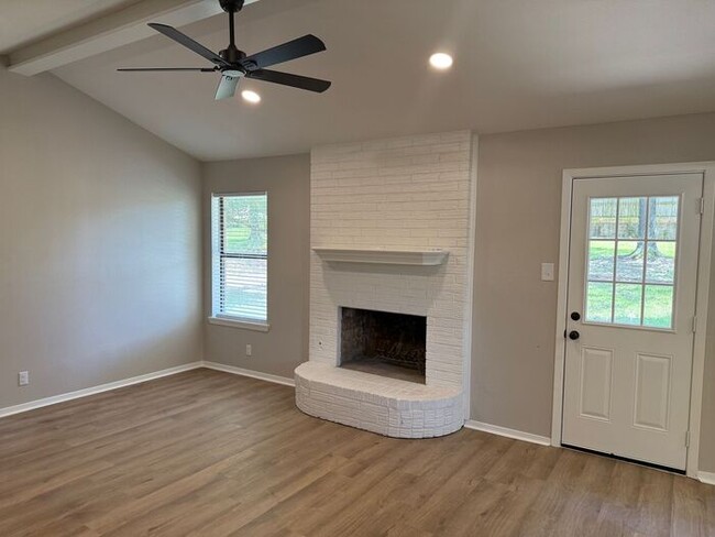 11375 Overland Trail in Tyler, TX - Building Photo - Building Photo