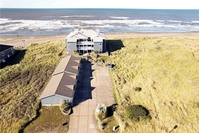 1443 Ocean Shores Blvd SW in Ocean Shores, WA - Building Photo - Building Photo