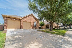 2741 Sunlight Dr in Little Elm, TX - Building Photo