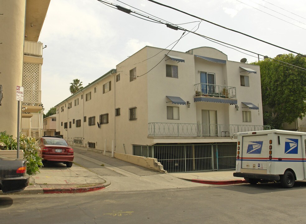 1540 N Formosa Ave in Los Angeles, CA - Foto de edificio