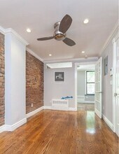 East 5th Street, Unit 3B in New York, NY - Building Photo - Building Photo