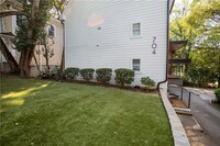 704 Durant Pl NE in Atlanta, GA - Building Photo - Building Photo